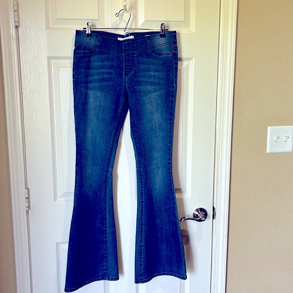 Kenneth Cole Reaction flare jeans